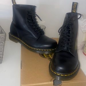 1460 smooth Dr martens boots